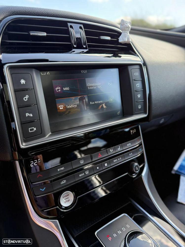 Jaguar XE 20d Aut. R-Sport - 25