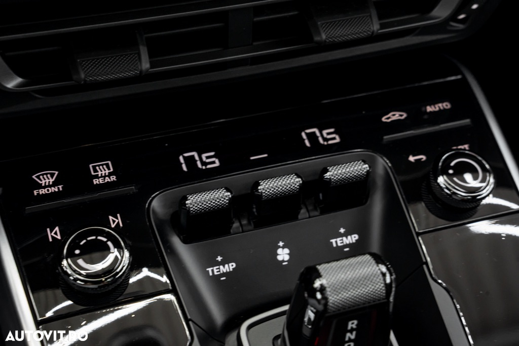 Porsche 911 Carrera 4S PDK - 36