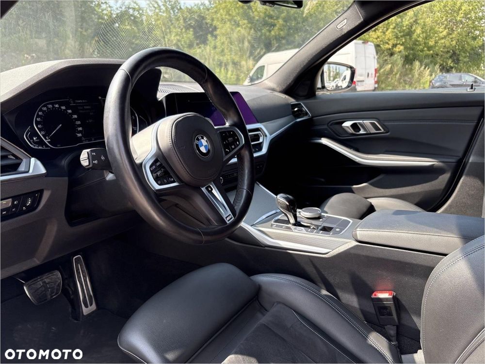 BMW Seria 3 330d M Sport sport - 9