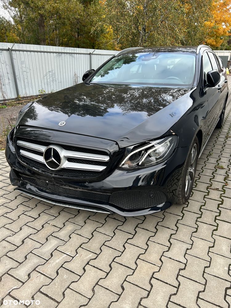 Mercedes-Benz Klasa E 200 9G-TRONIC - 1
