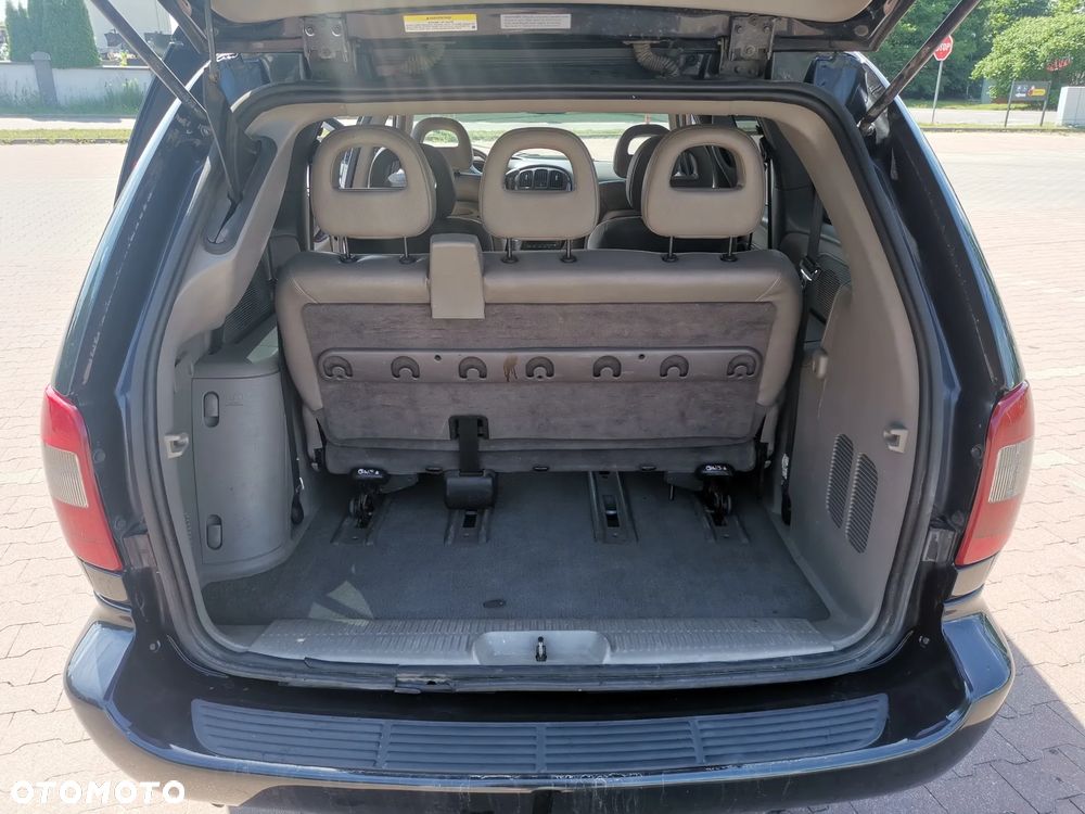 Chrysler Grand Voyager 3.3L Limited - 14