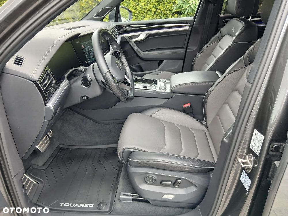 Volkswagen Touareg 3.0 V6 TDI 4Motion R-Line - 11