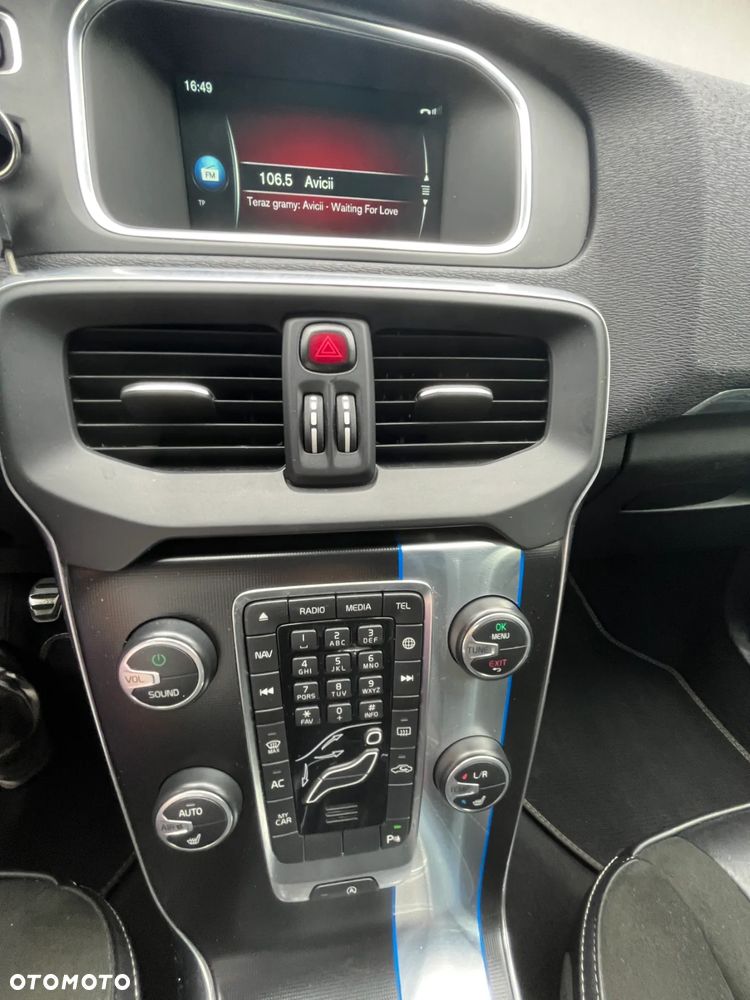 Volvo V40 D2 RDesign - 16