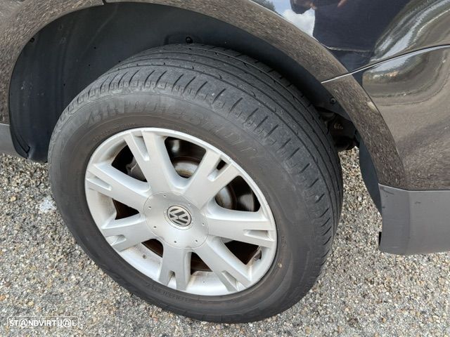 VW Touareg 3.0 TDI V6 Tiptronic - 7