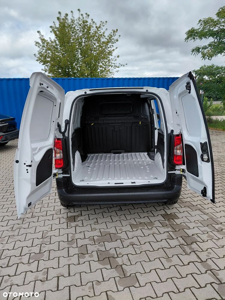 Opel Combo Cargo Furgon M Benzyna 110KM Manual - 11