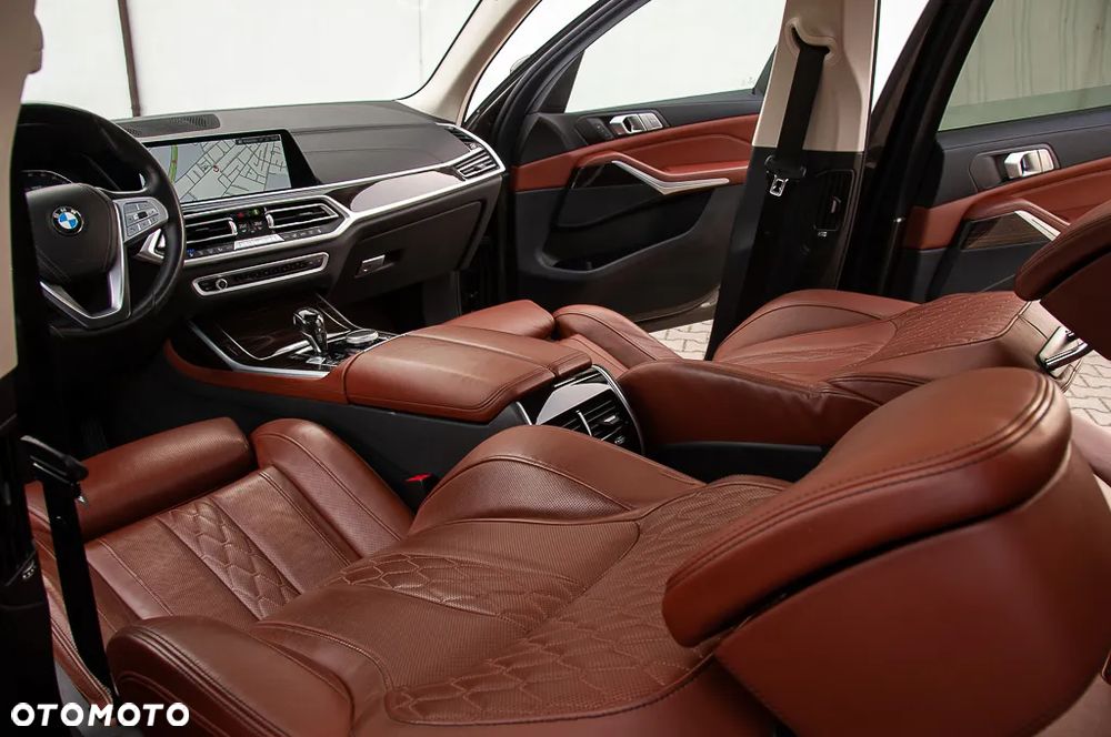 BMW X7 xDrive40d mHEV Individual Edition sport - 18