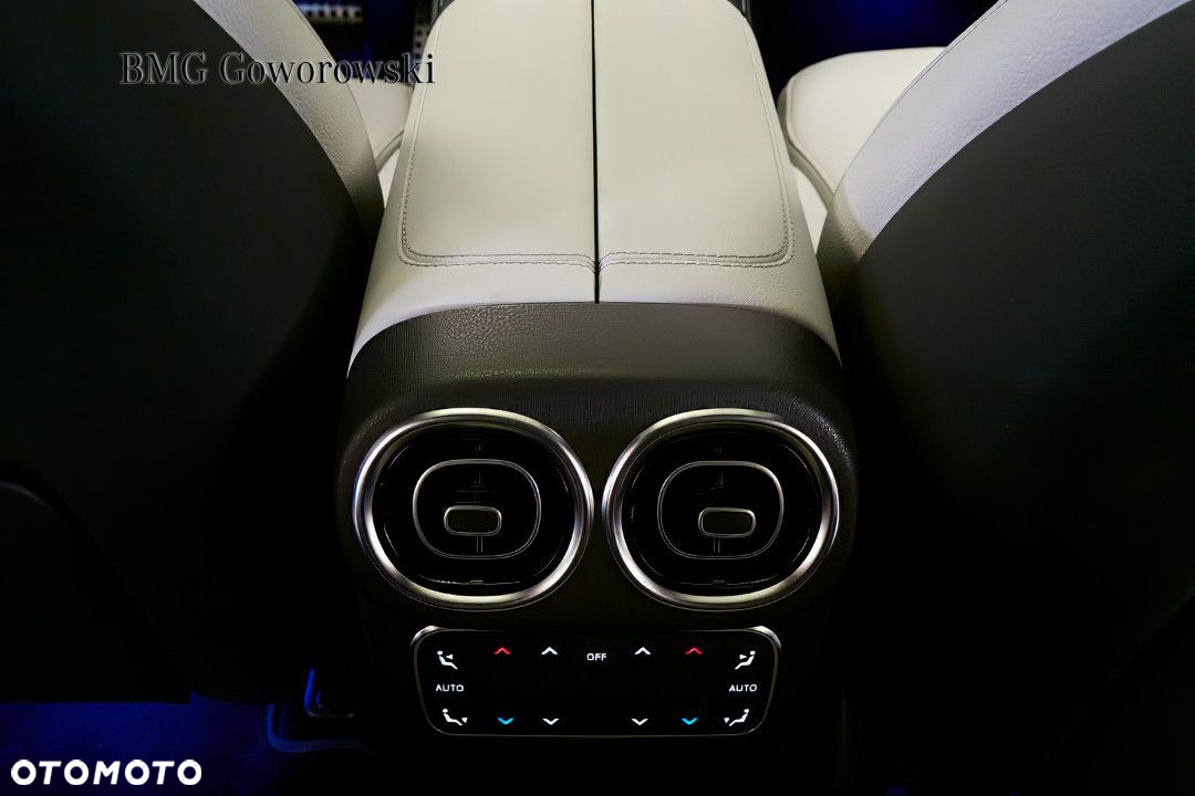 Mercedes-Benz GLC - 13