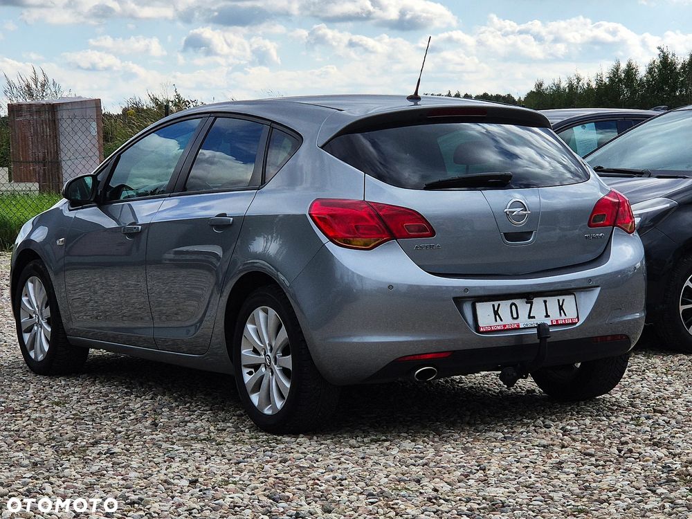 Opel Astra 1.4 Turbo Design Edition - 15