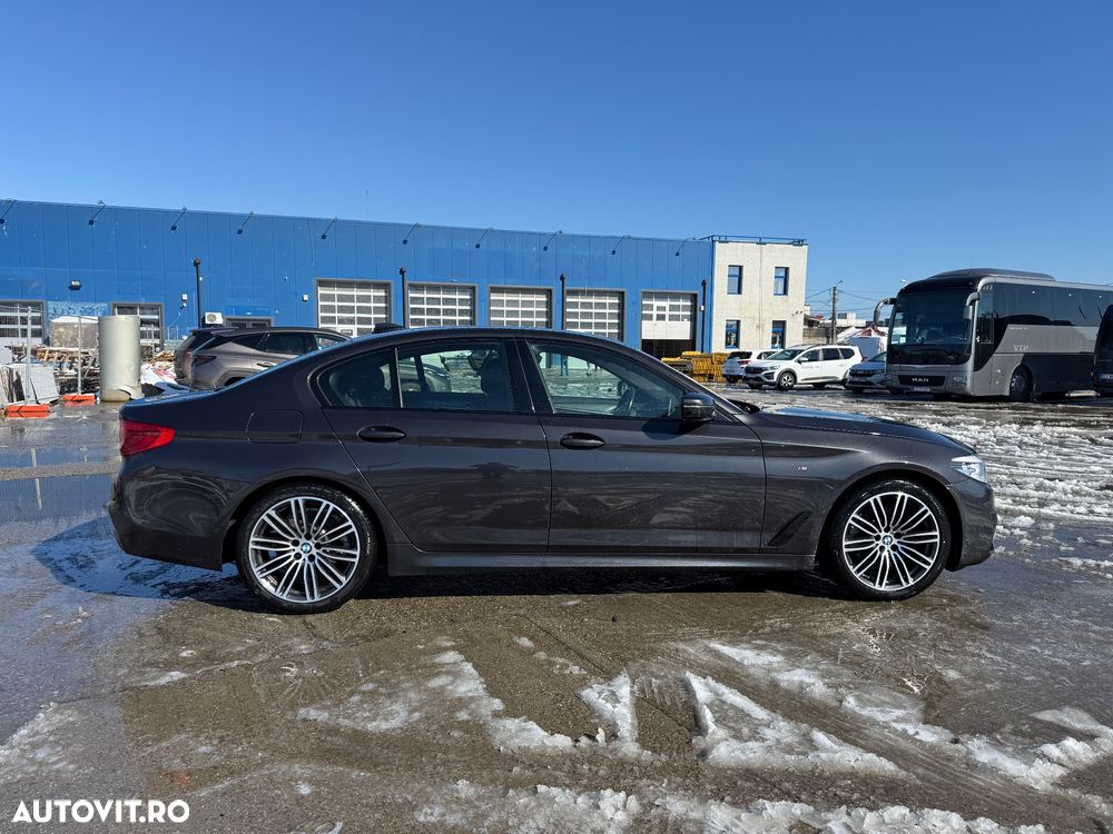 BMW Seria 5 520d Aut. M Sport Edition - 8
