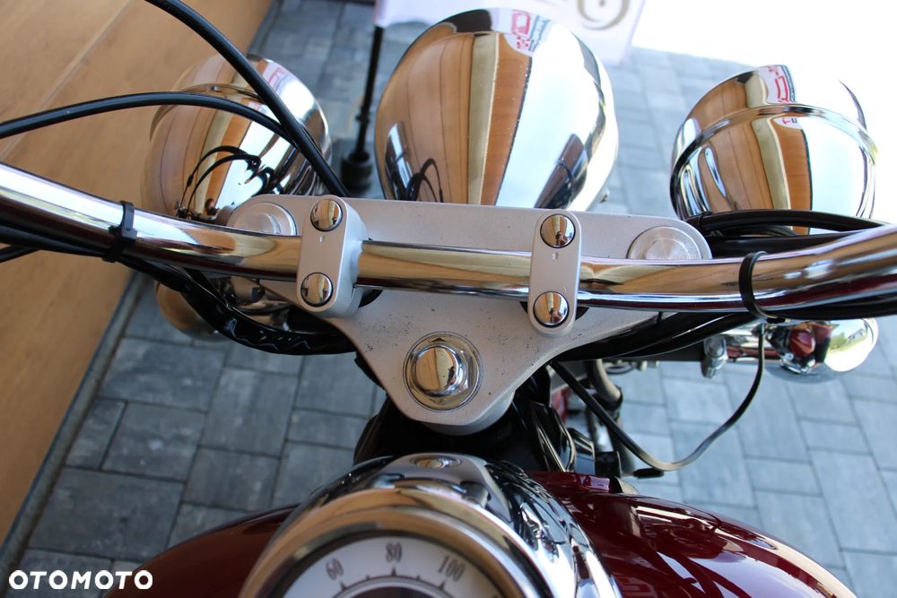 Yamaha XVS - 9