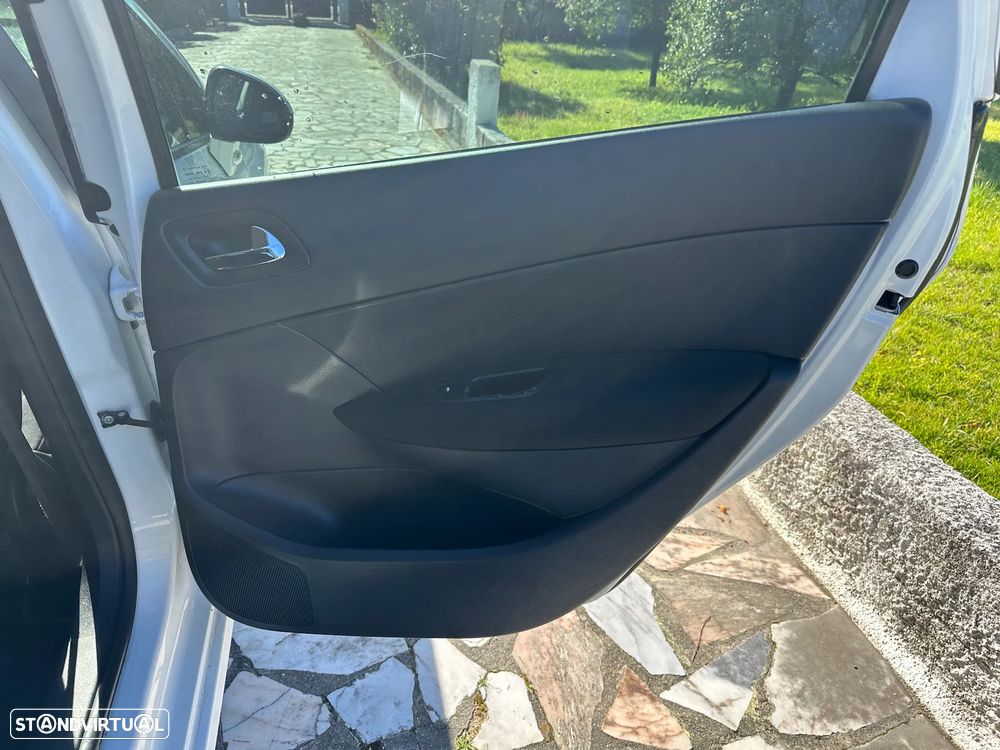 Peugeot 308 SW 1.6 HDi Sport CVM6 - 27