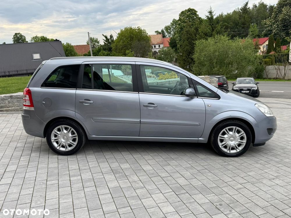 Opel Zafira - 3
