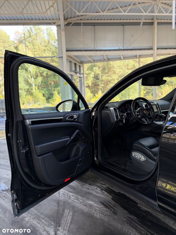 Porsche Cayenne Standard - 27