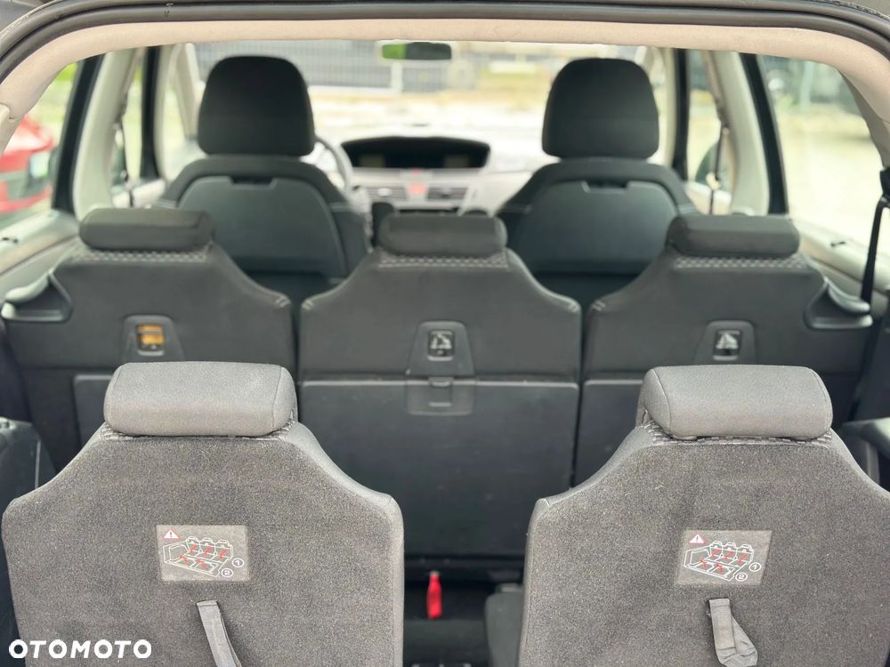 Citroën C4 Picasso - 10