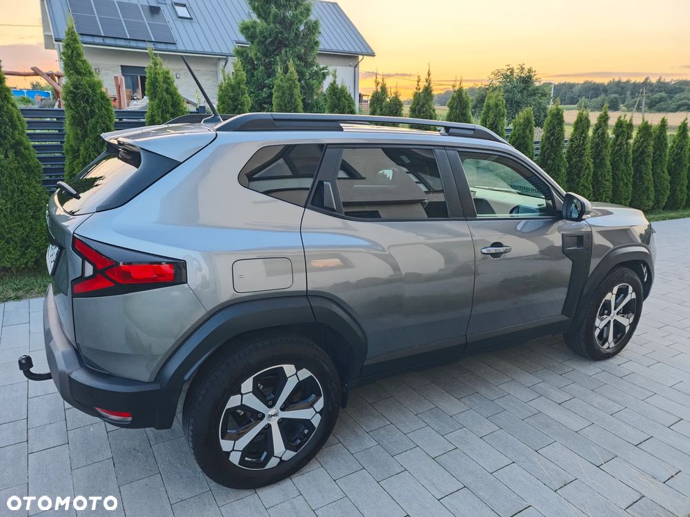 Dacia Duster 1.6 Full Hybrid 140 Journey MMT - 25
