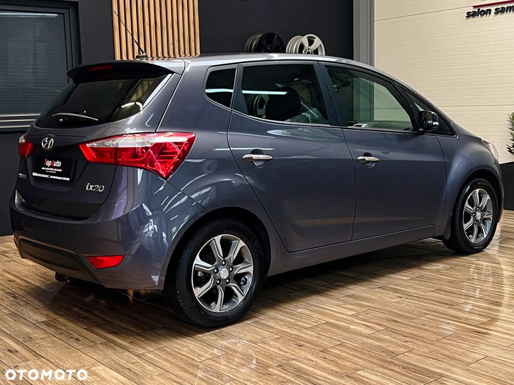 Hyundai ix20 1.4 Premium blue - 7