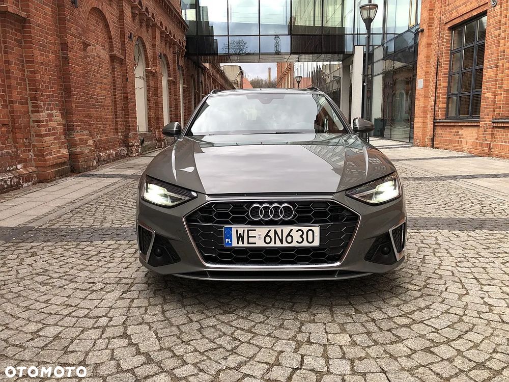 Audi A4 Avant 40 TDI S tronic S line - 2