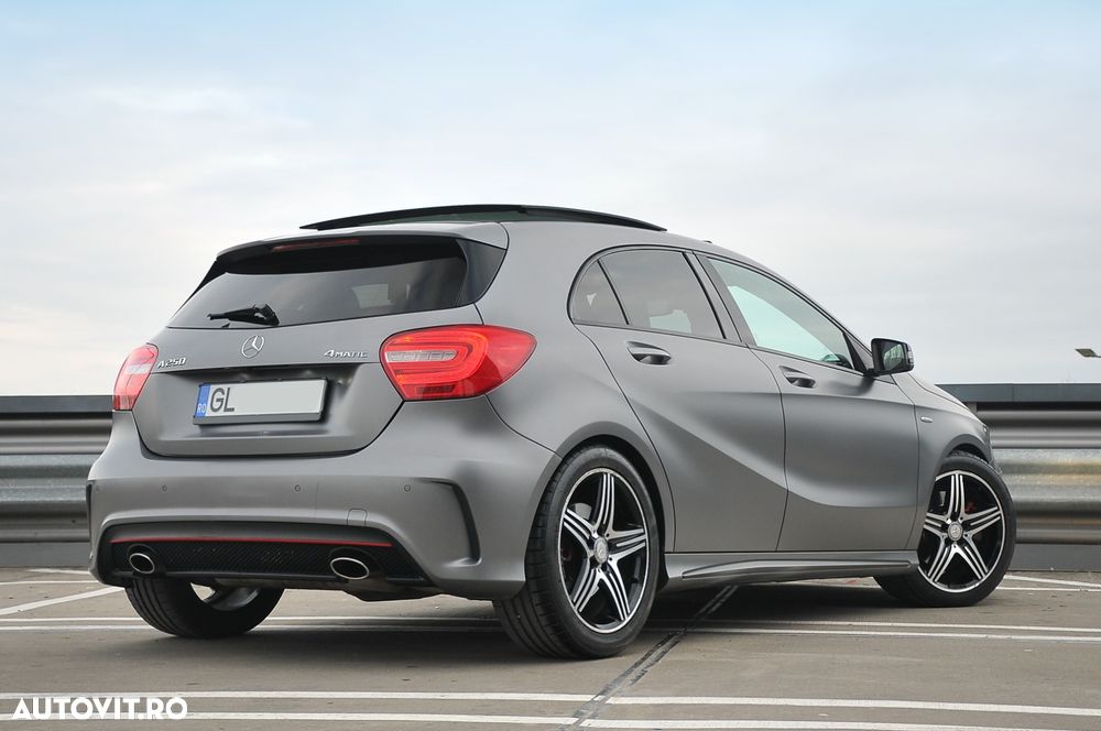 Mercedes-Benz A 250 Sport 4Matic 7G-DCT - 4
