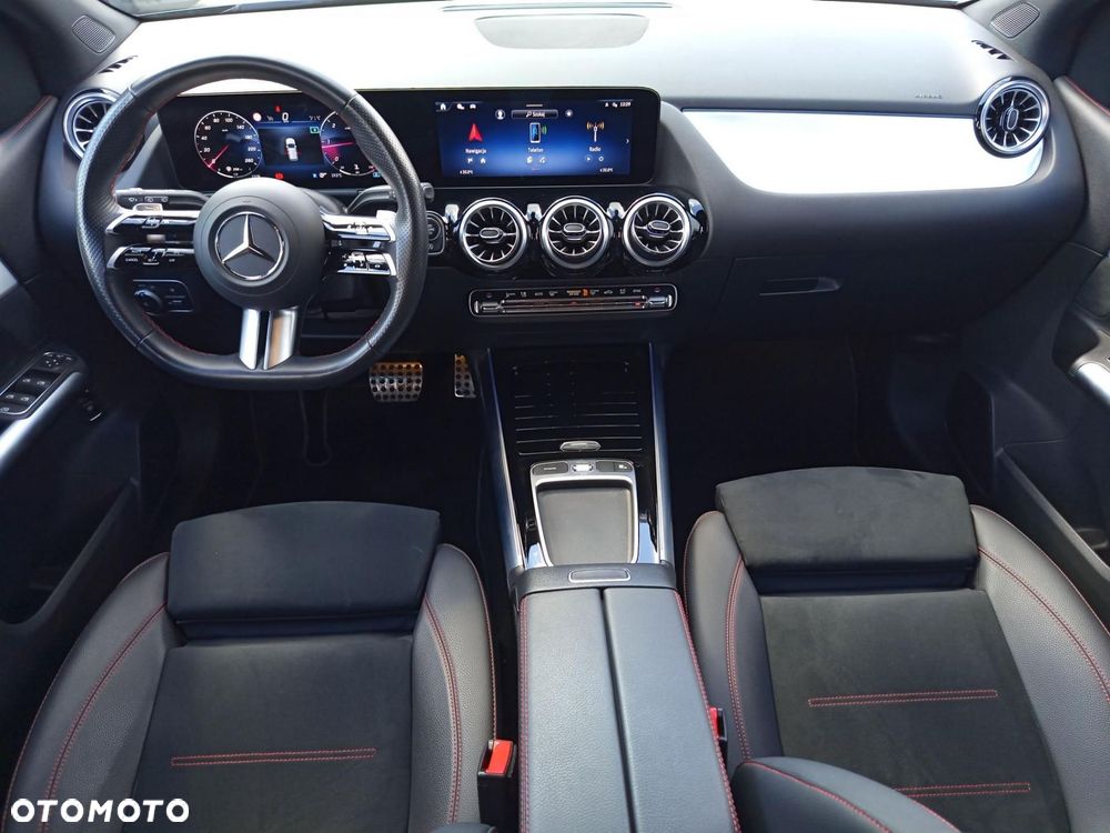 Mercedes-Benz Klasa B 200 d AMG Line 8G-DCT - 12