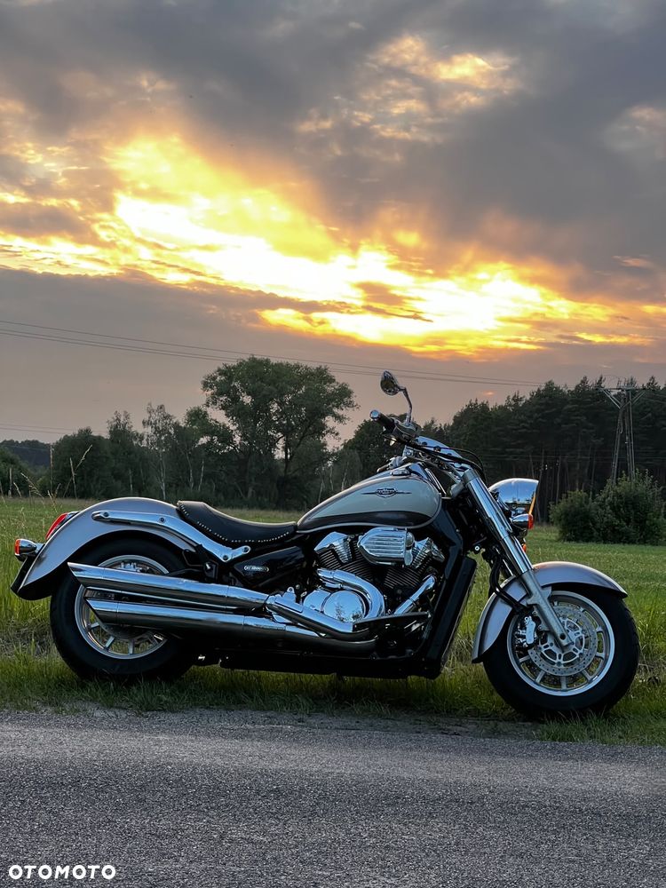 Suzuki Intruder - 5