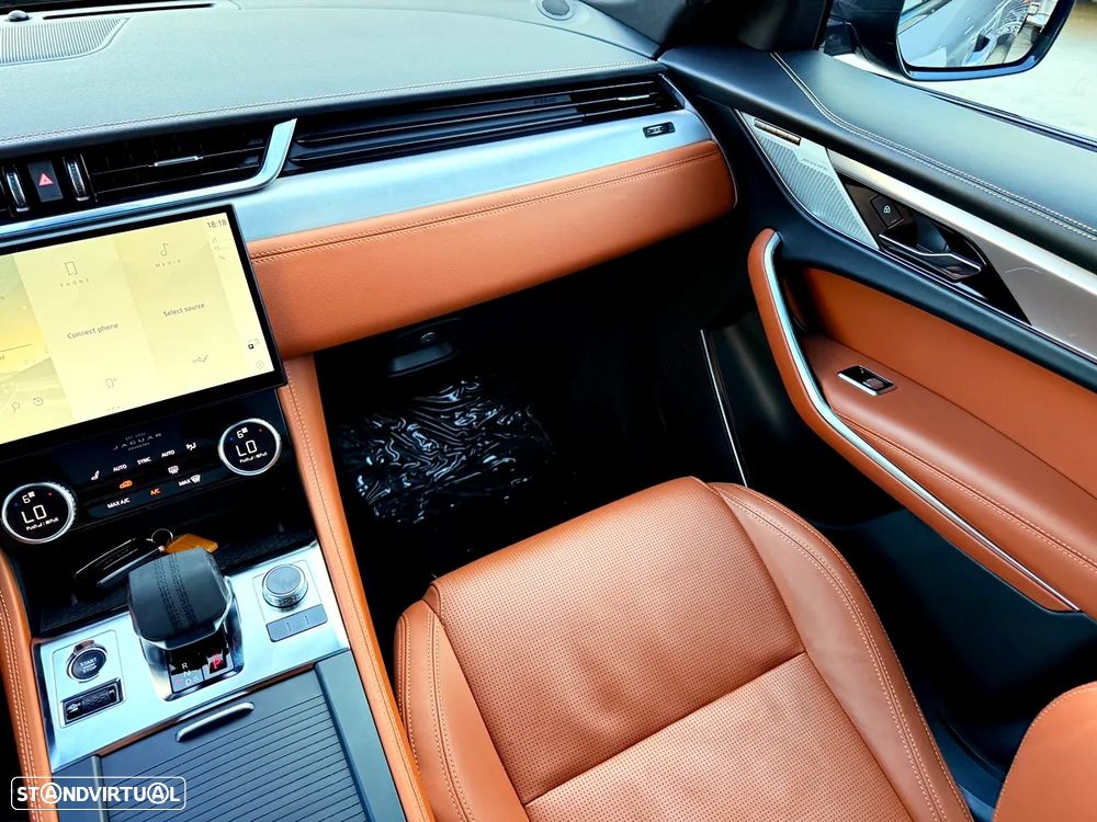 Jaguar F-Pace 2.0 P400e AWD R-Dynamic HSE - 21
