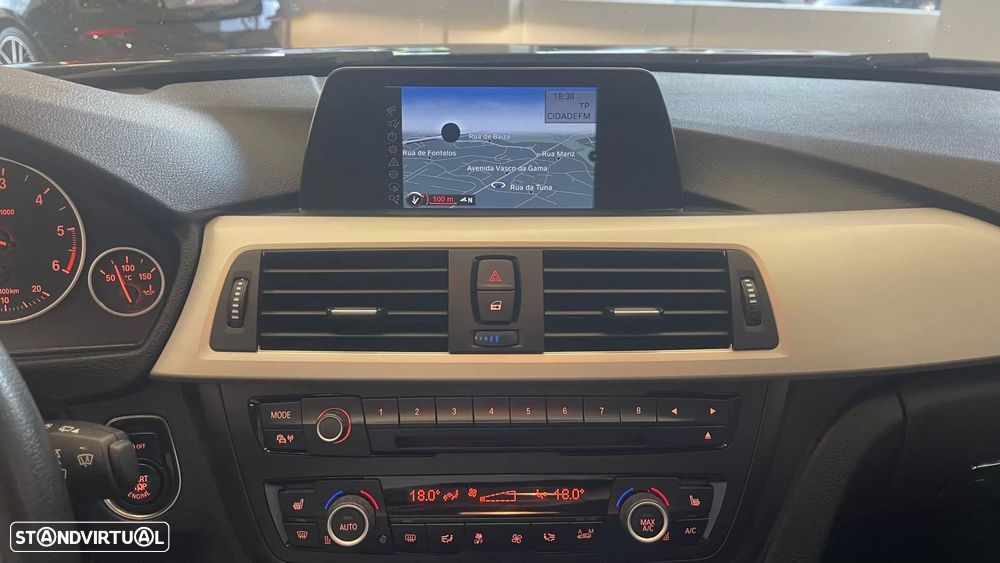 BMW 318 d Touring Line Modern - 25