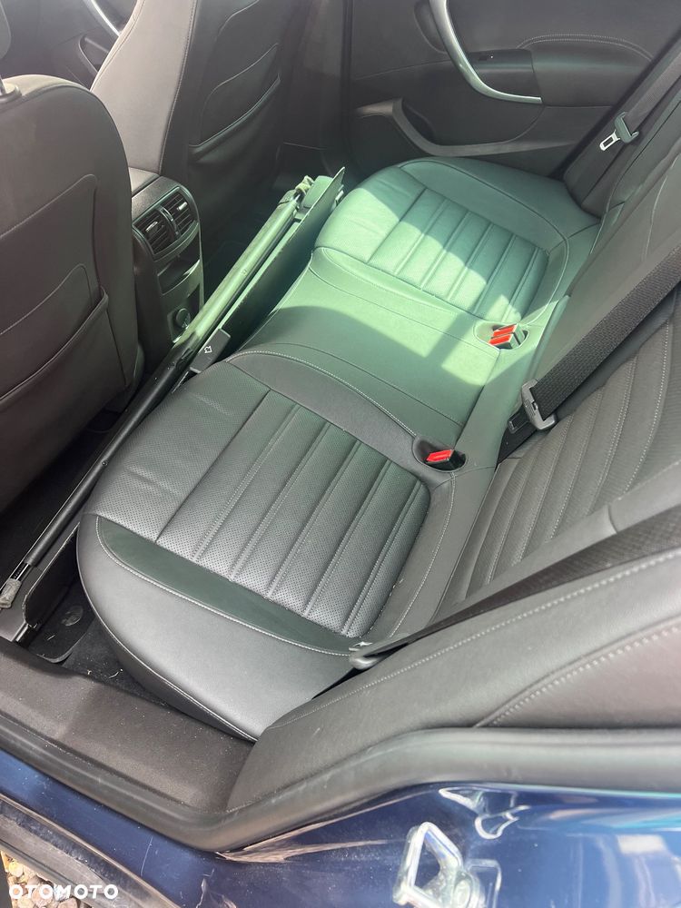 Opel Insignia - 13