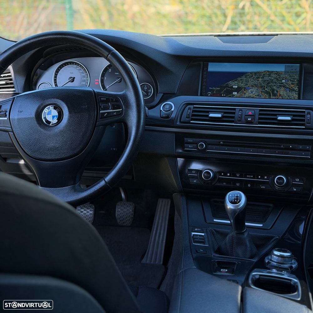 BMW 520 d Luxury Line - 11