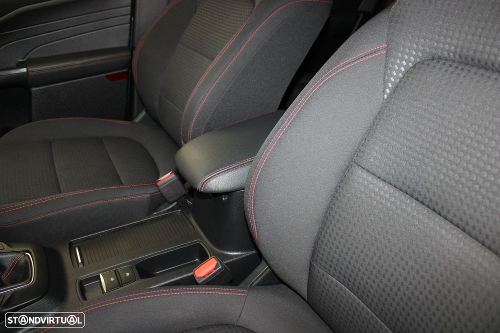 Ford Kuga 1.5 EcoBoost ST-Line - 31