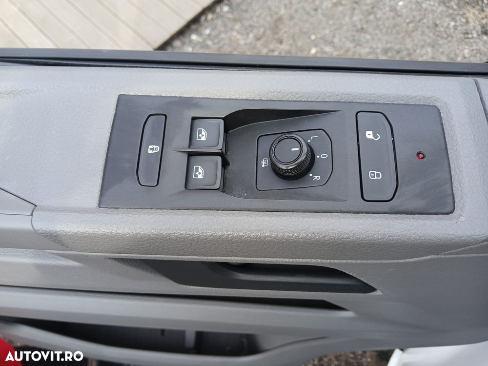 Volkswagen Transporter - 5