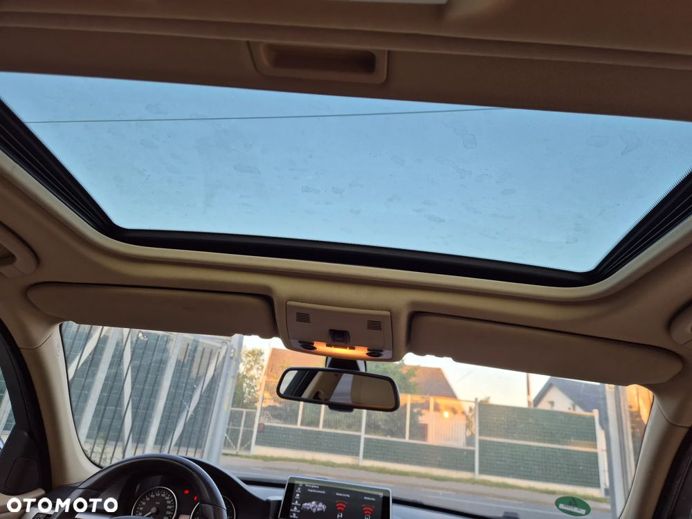 BMW Seria 3 325i - 16