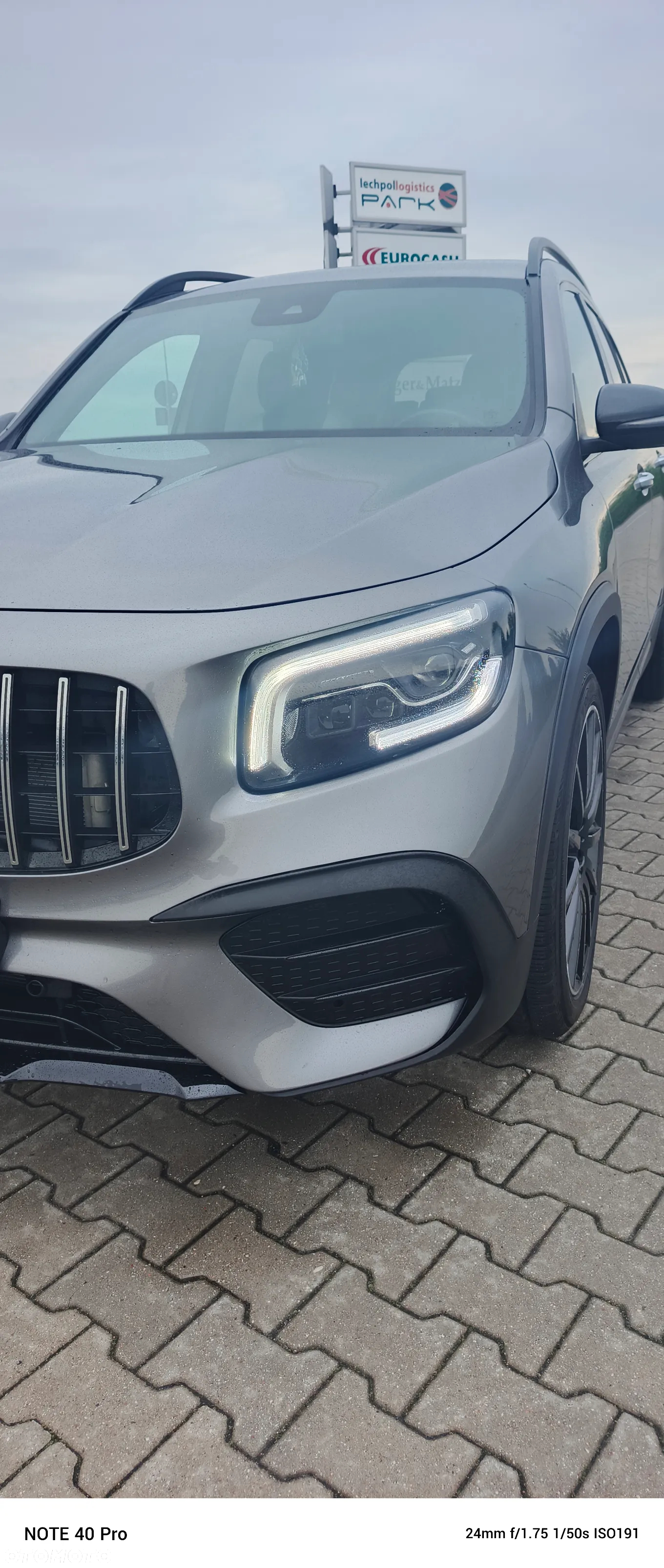 Mercedes-Benz GLB 250 4-Matic AMG Line 8G-DCT - 11