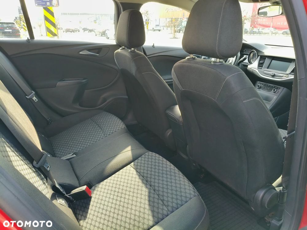 Opel Astra 1.6 CDTI Enjoy - 11