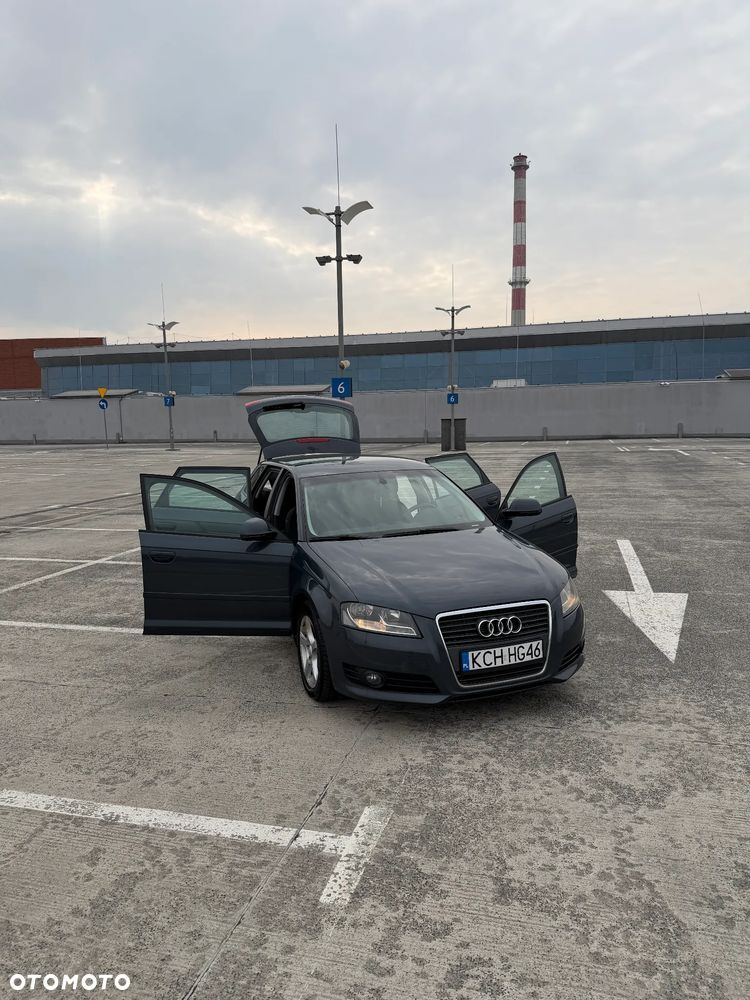 Audi A3 Sportback - 16