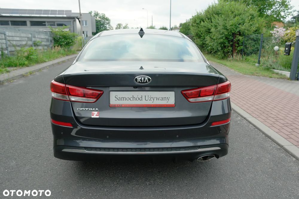 Kia Optima - 8