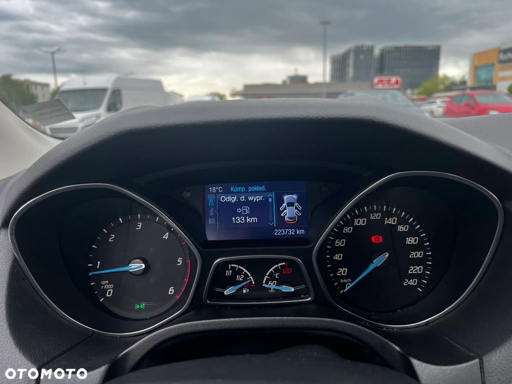 Ford Focus 1.6 TDCi DPF Start-Stopp-System SYNC Edition - 25