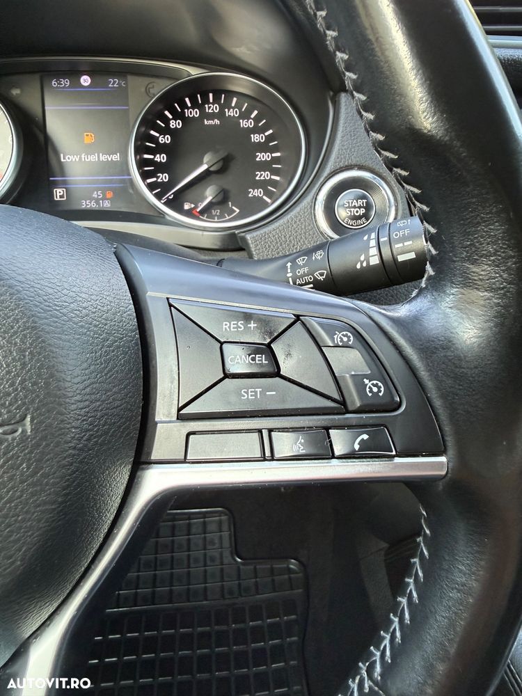 Nissan Qashqai 1.3 DIG-T DCT N-CONNECTA - 32