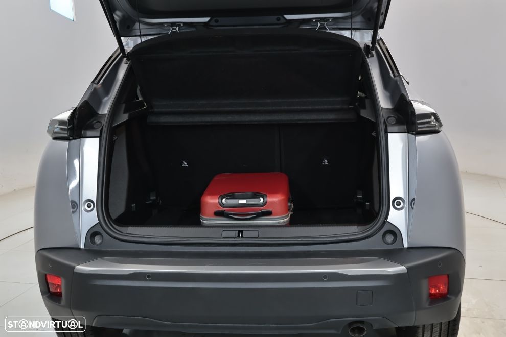 Peugeot 2008 1.2 PureTech Allure - 22