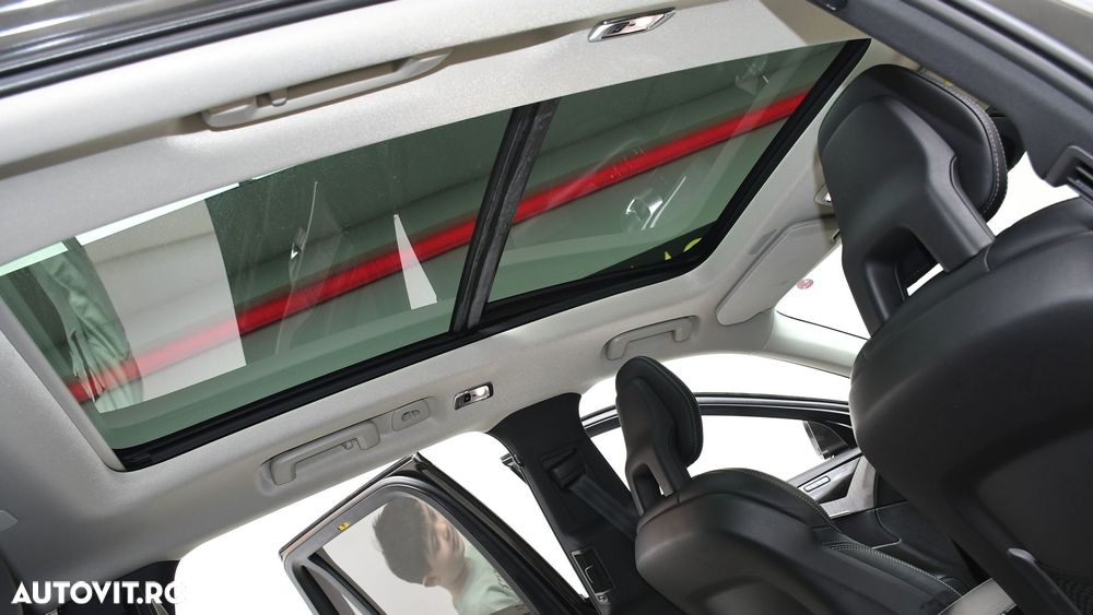 Volvo XC 90 Recharge T8 eAWD Inscription - 12