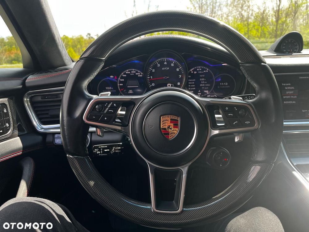 Porsche Panamera - 33