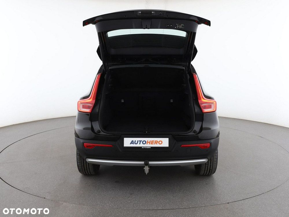 Volvo XC 40 D4 AWD Momentum Pro - 20