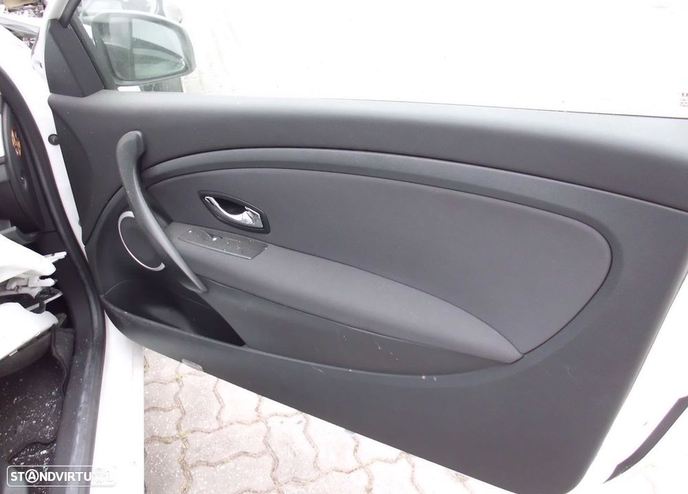 Peças Renault Megane III Coupe (DZ0/1_) 2008 a 2014 - 13