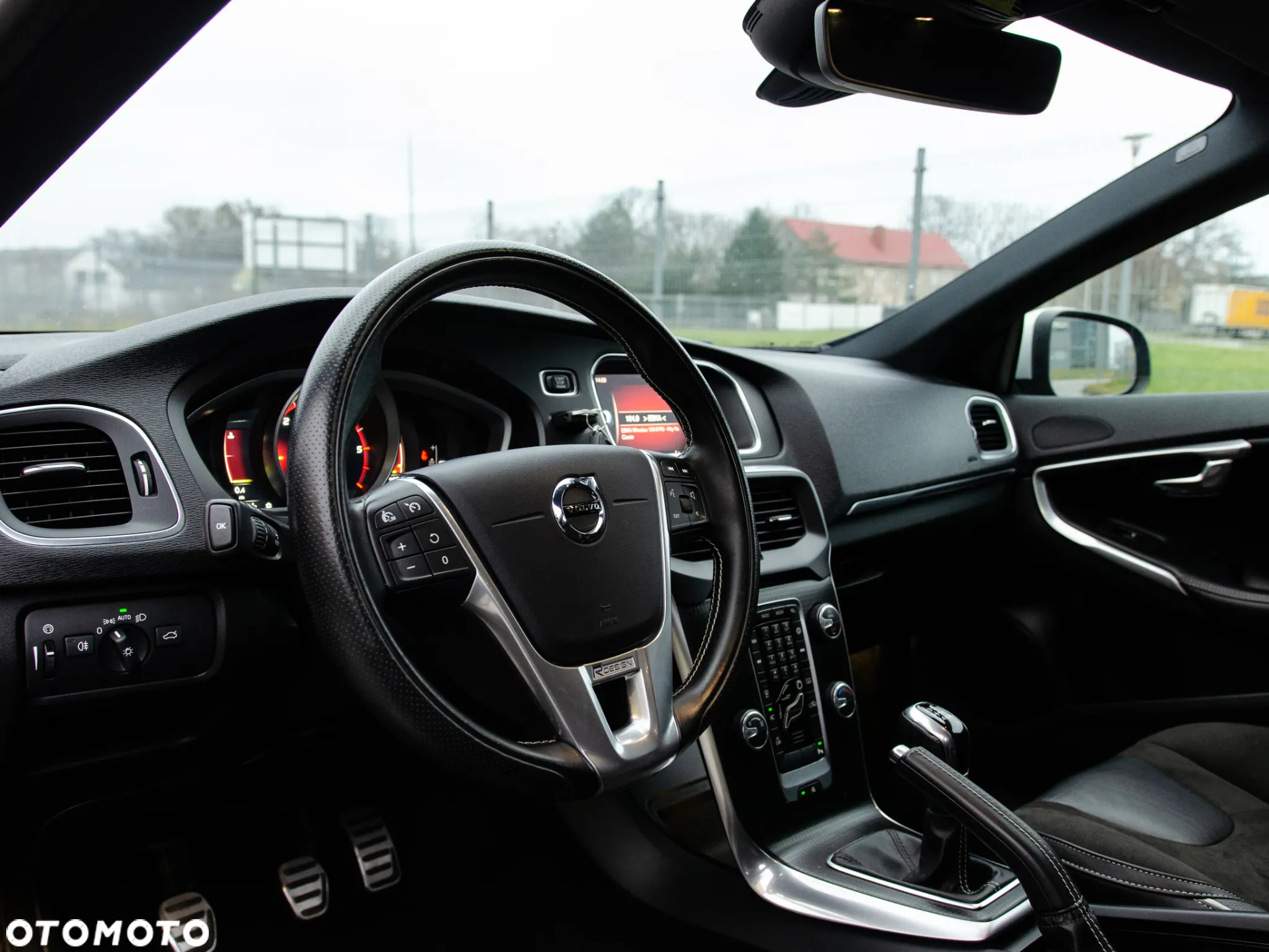 Volvo V40 D2 RDesign - 17