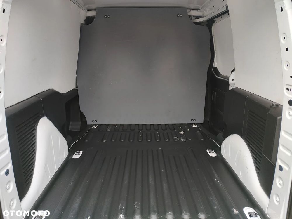 Peugeot Partner - 15