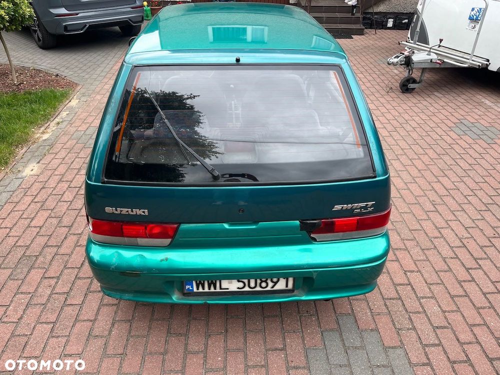 Suzuki Swift - 4