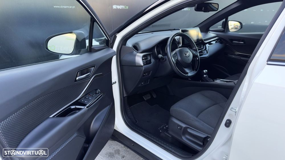 Toyota C-HR 1.8 HSD Comfort+P.Style - 9