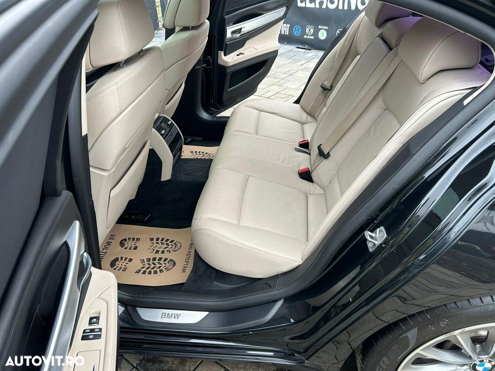 BMW Seria 7 - 8