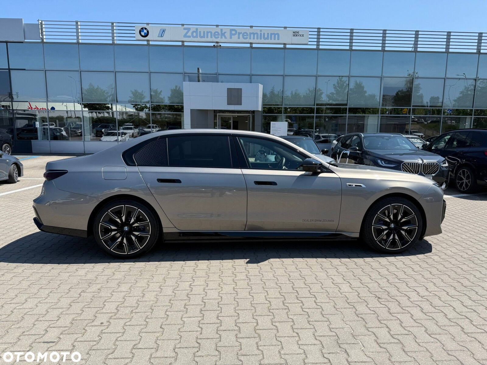 BMW Seria 7 - 8