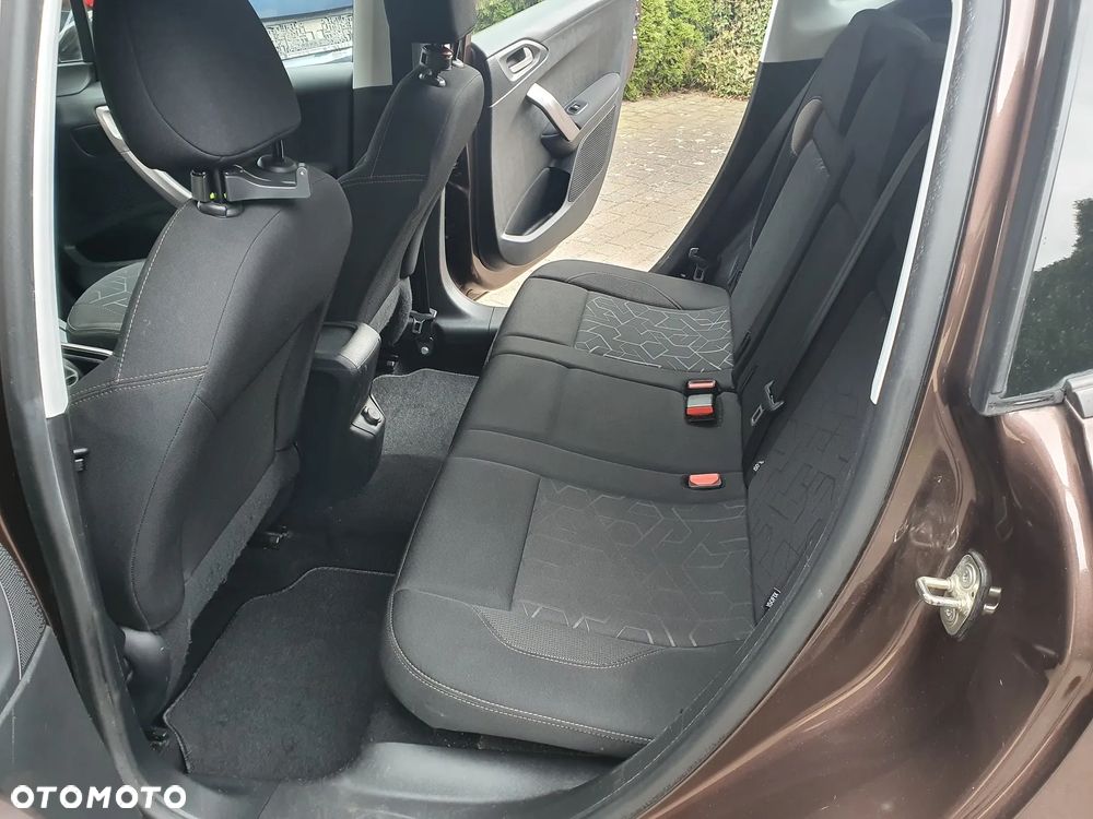 Peugeot 2008 e-HDi FAP 92 STOP & START Allure - 18