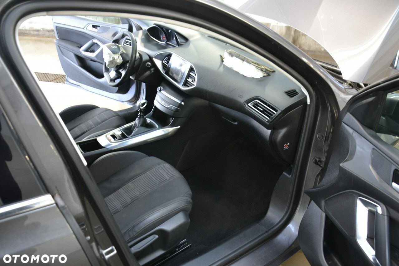 Peugeot 308 - 26